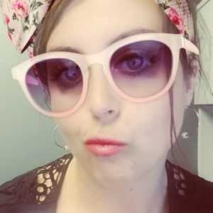 Meet your Posher, Jennie